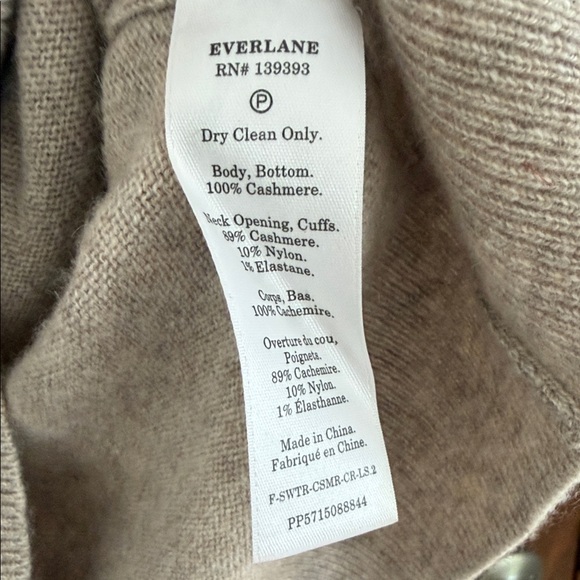Everlane Women's  cashmere Sweater in Beige - Picture 3 of 4